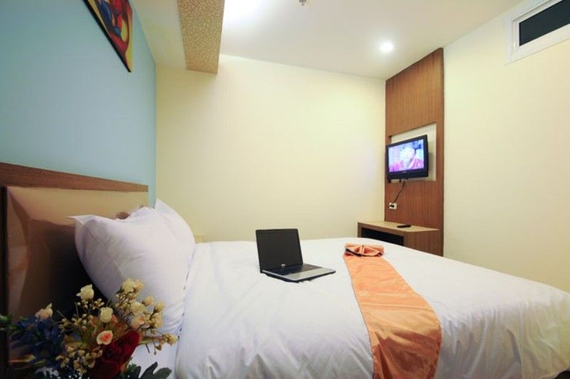 Royal Express Inn Bangkok Exterior photo