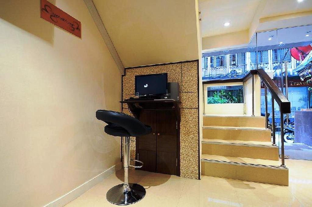Royal Express Inn Bangkok Exterior photo